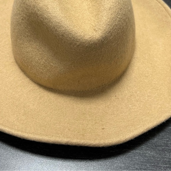 Free People 100% Wool Fedora Hat in Camel/Tan - Picture 8 of 8
